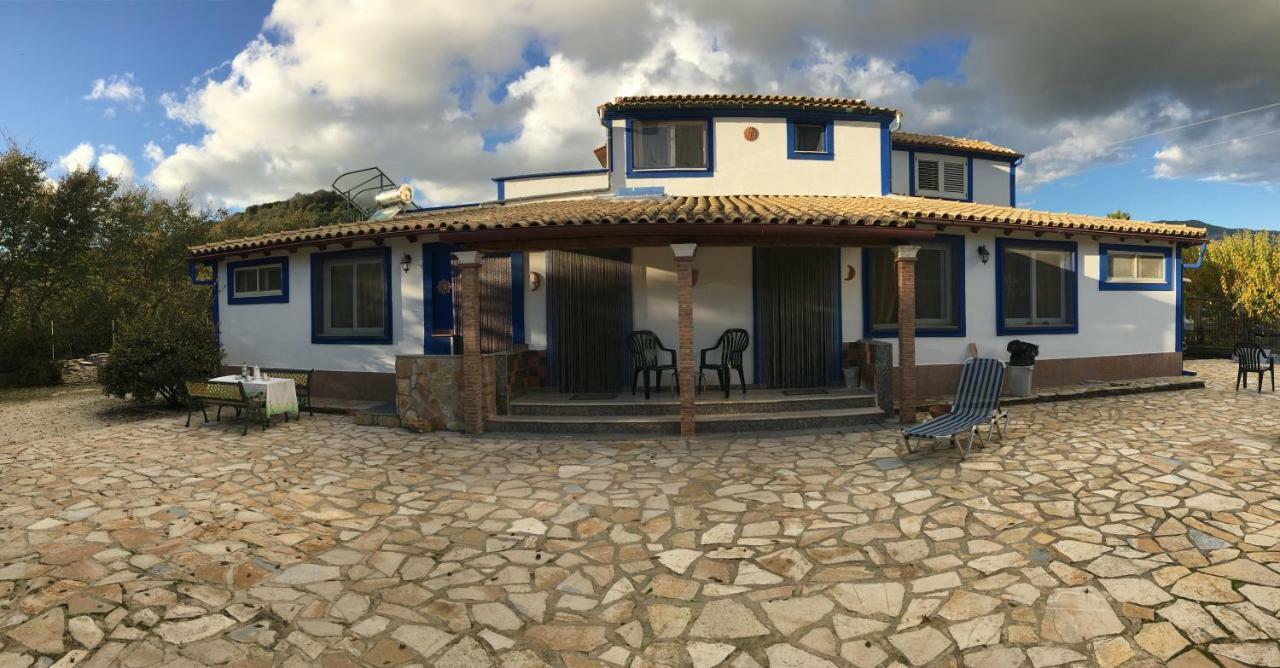 Villa Facen Gardeládes Exterior photo